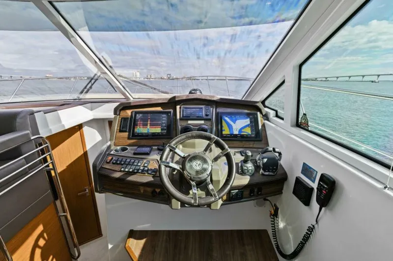 Slide: The Image of 2014 45 Cruisers Yachts Cantius - Best Times Too - 5558787