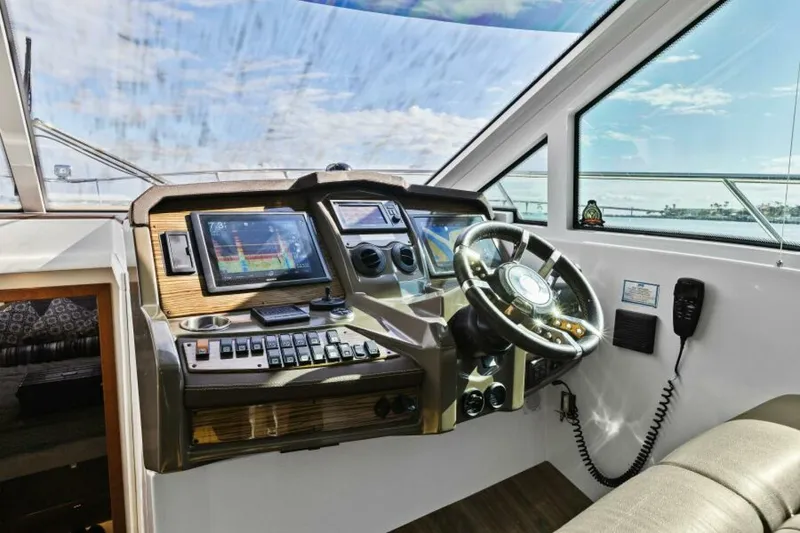Slide: The Image of 2014 45 Cruisers Yachts Cantius - Best Times Too - 5558807