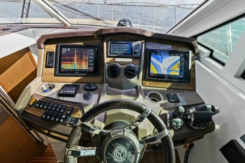 Slide: The Image of 2014 45 Cruisers Yachts Cantius - Best Times Too - 5558808