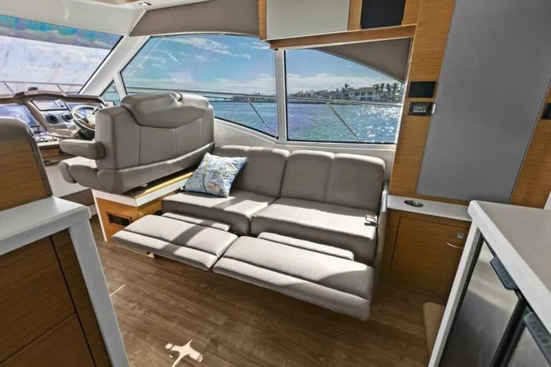 Slide: The Image of 2014 45 Cruisers Yachts Cantius - Best Times Too - 5558813