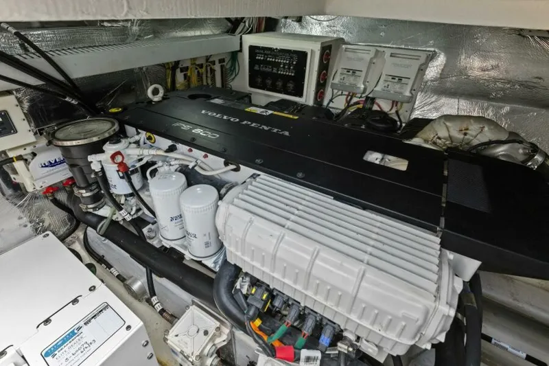 Slide: The Image of 2014 45 Cruisers Yachts Cantius - Best Times Too - 5558836