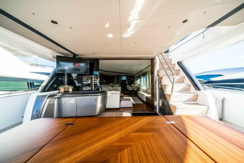 Slide: The Image of Princess Y85 2021 - 5559079