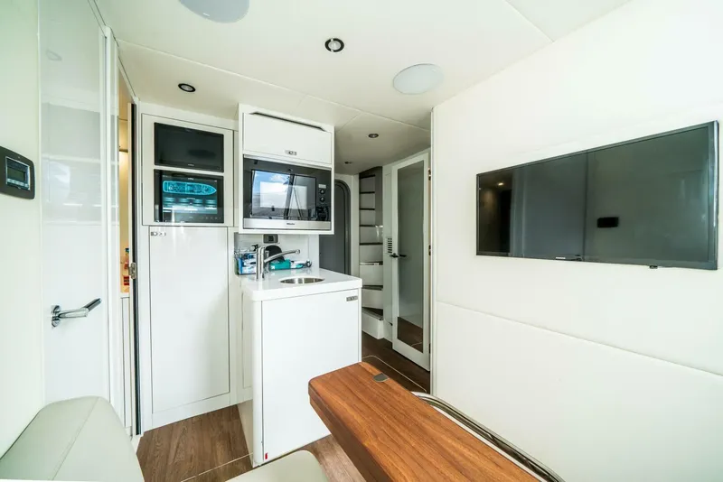 Slide: The Image of Princess Y85 2021 - 5559112