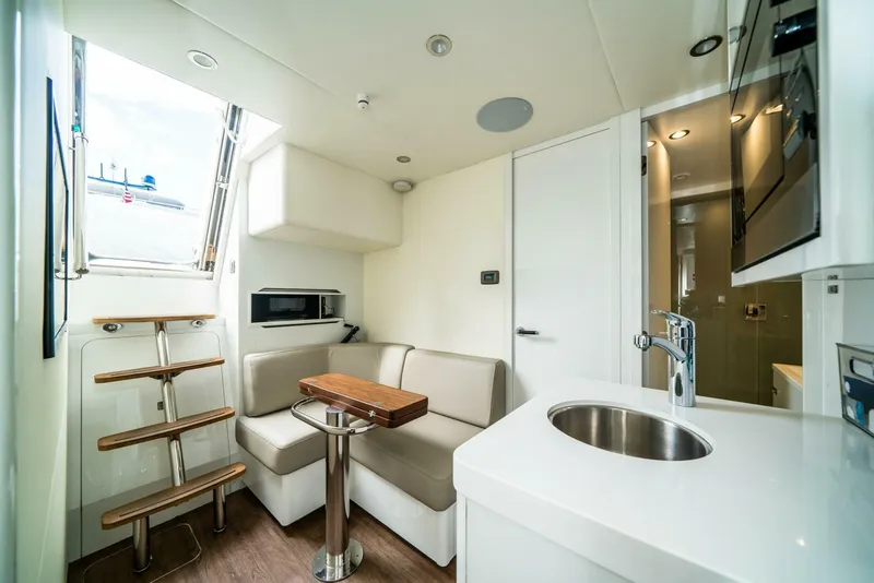 Slide: The Image of Princess Y85 2021 - 5559110