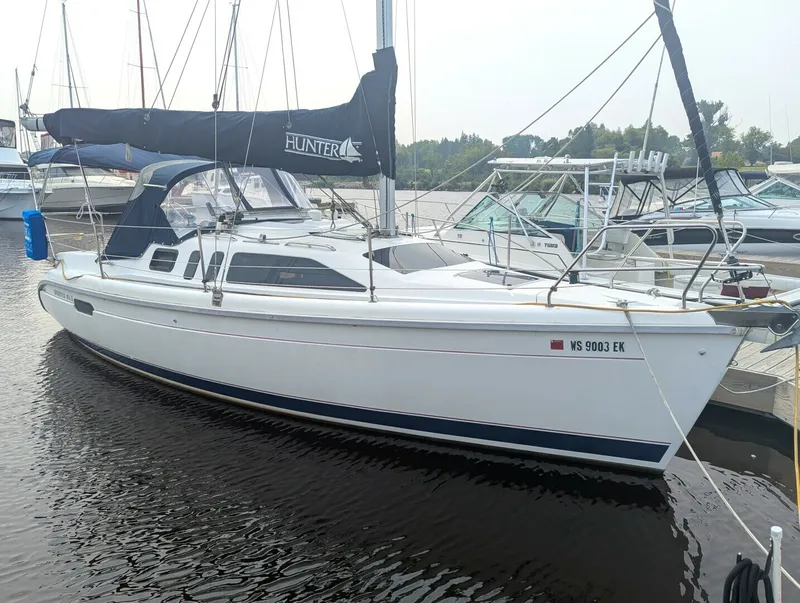 The Image of Hunter 29.5 1996 - 5559118