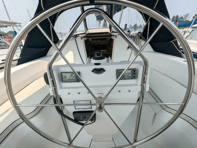 Slide: The Image of Hunter 29.5 1996 - 5559287