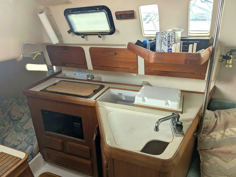 Slide: The Image of Hunter 29.5 1996 - 5559293