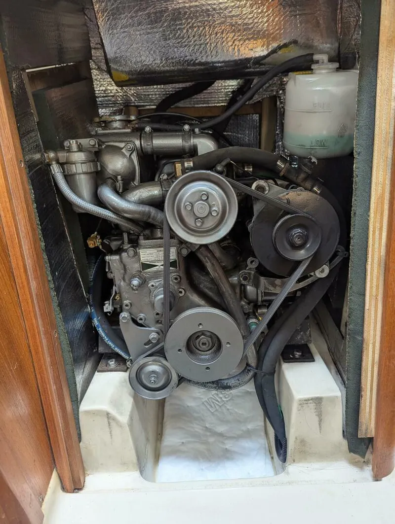 Slide: The Image of Hunter 29.5 1996 - 5559300