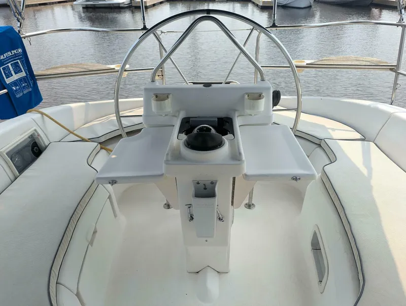 Slide: The Image of Hunter 29.5 1996 - 5559302