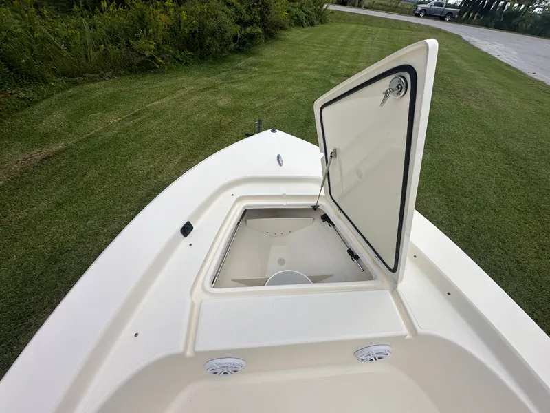 Slide: The Image of Scout 177 Sport 2025 - 13