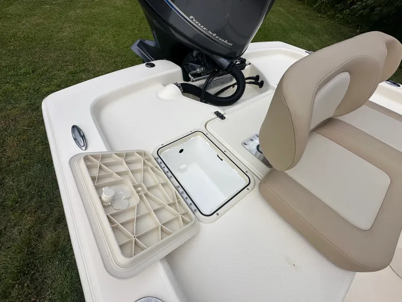 Slide: The Image of Scout 177 Sport 2025 - 14