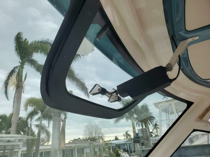 Slide: The Image of Grady-White 330 Express 2018 - 5559155