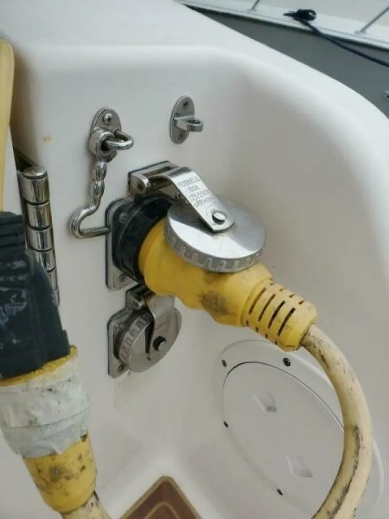 Slide: The Image of Grady-White 330 Express 2018 - 5559175