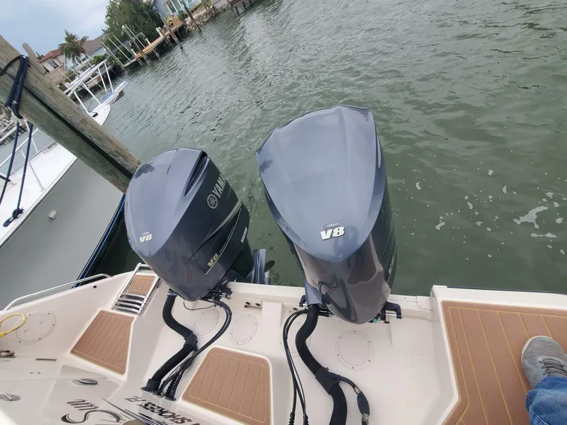 Slide: The Image of Grady-White 330 Express 2018 - 5559197