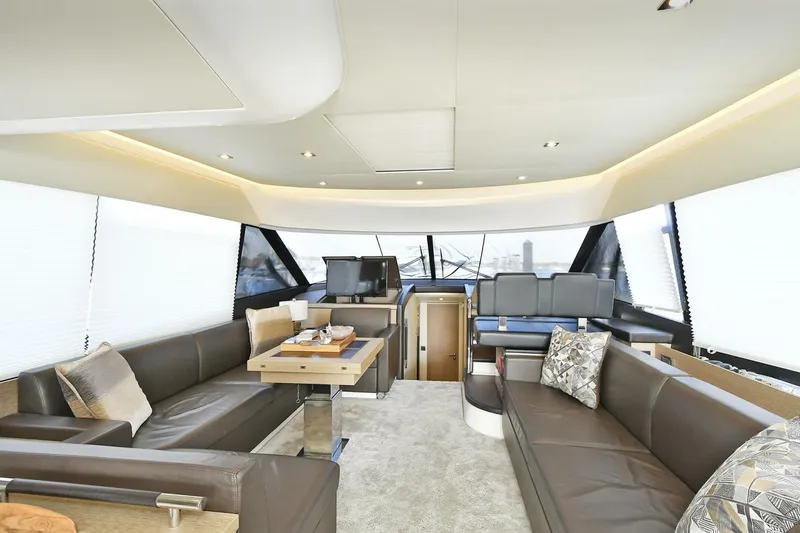 Slide: The Image of Prestige 560 Fly 2018 - 5559970