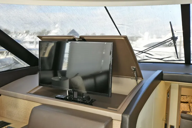 Slide: The Image of Prestige 560 Fly 2018 - 5559969