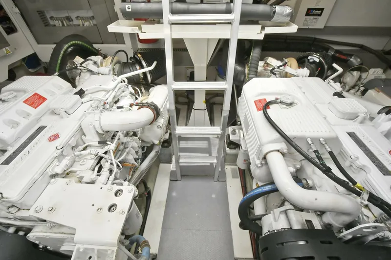 Slide: The Image of Prestige 560 Fly 2018 - 5559989