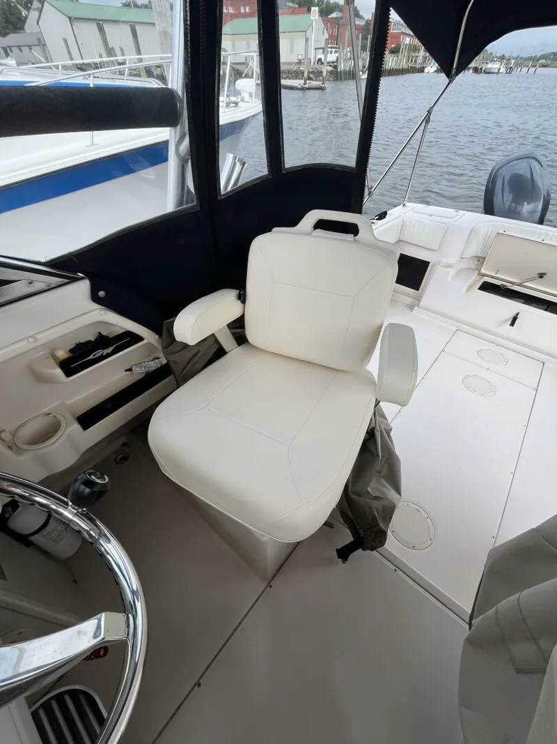 Slide: The Image of Grady-White 232 GulfStream 2004 - 5560151