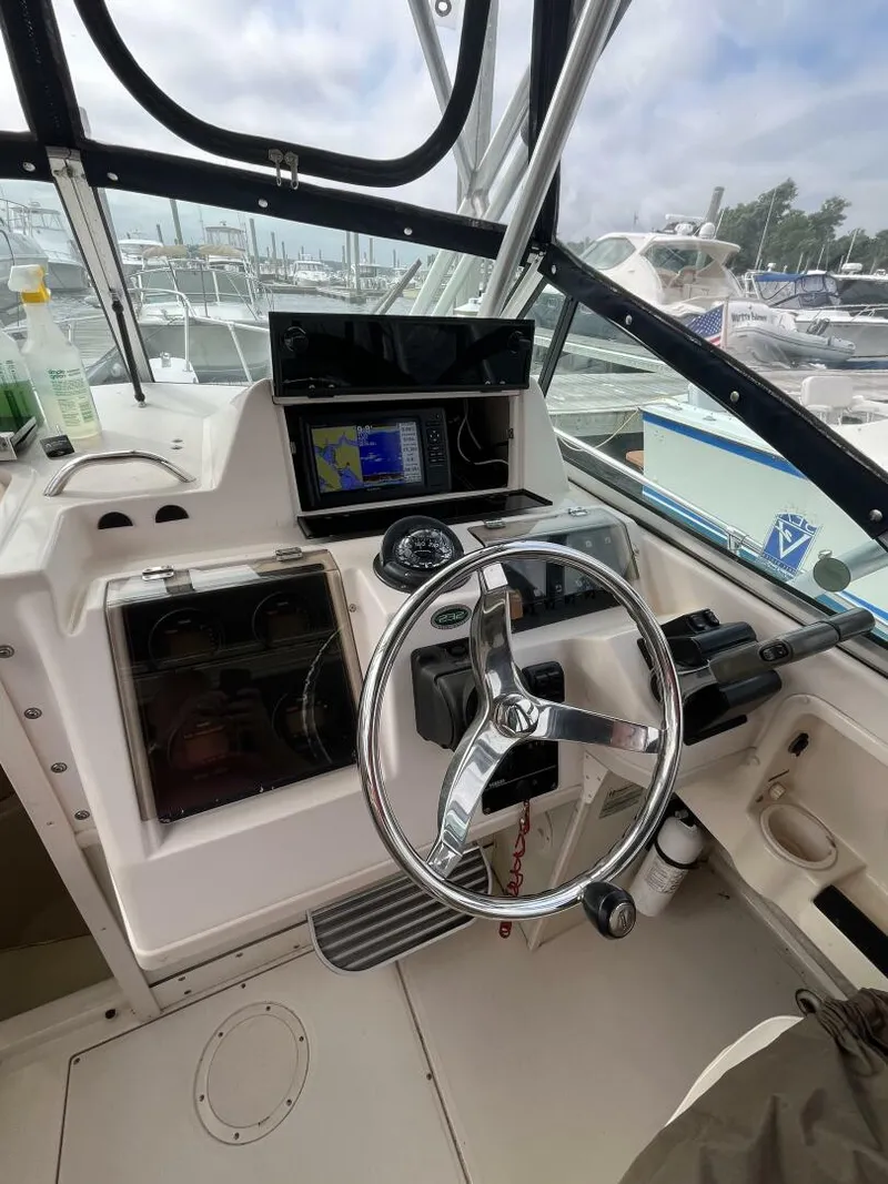 Slide: The Image of Grady-White 232 GulfStream 2004 - 5560153