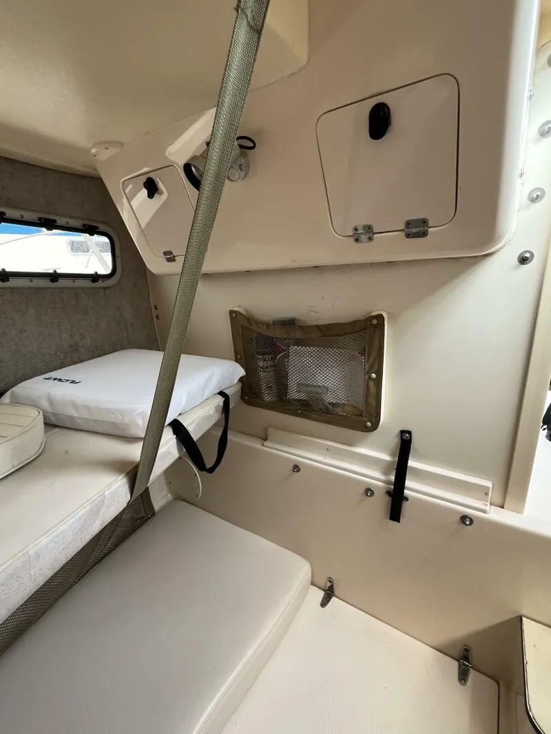 Slide: The Image of Grady-White 232 GulfStream 2004 - 5560167