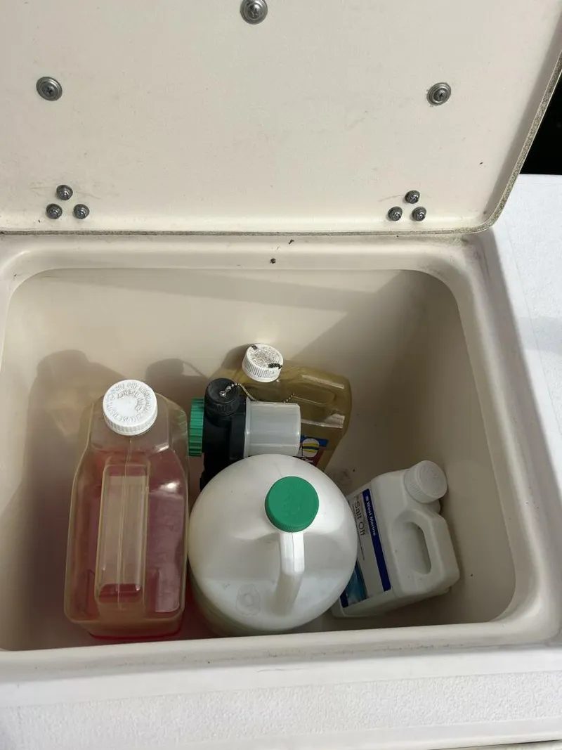 Slide: The Image of Grady-White 232 GulfStream 2004 - 5560168