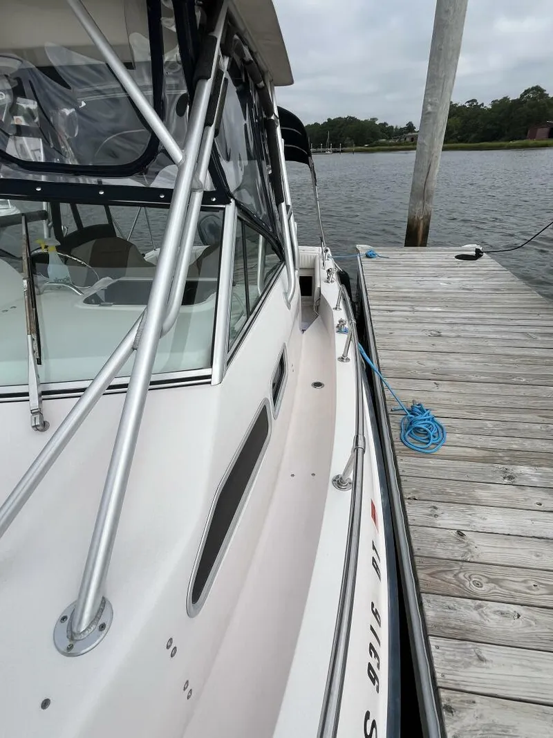 Slide: The Image of Grady-White 232 GulfStream 2004 - 5560141