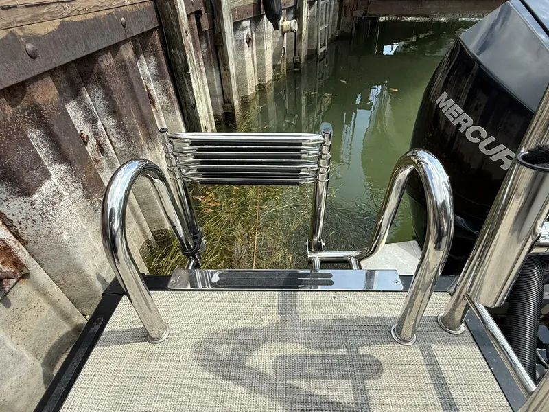 Slide: The Image of Harris Sunliner 230 2022 - 5560437