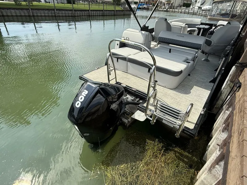 Slide: The Image of Harris Sunliner 230 2022 - 5560438