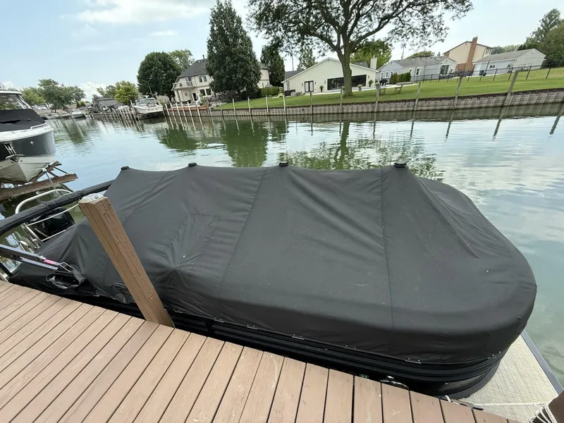 Slide: The Image of Harris Sunliner 230 2022 - 5560446