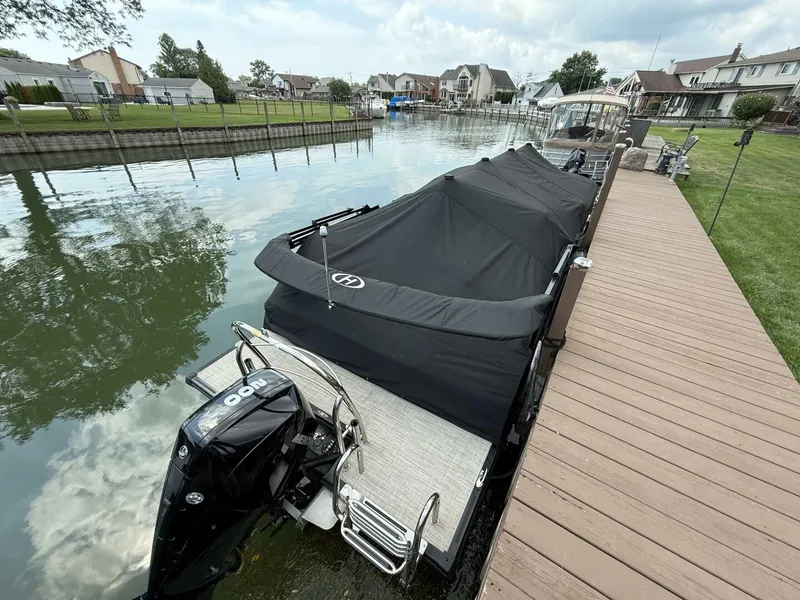 Slide: The Image of Harris Sunliner 230 2022 - 5560447