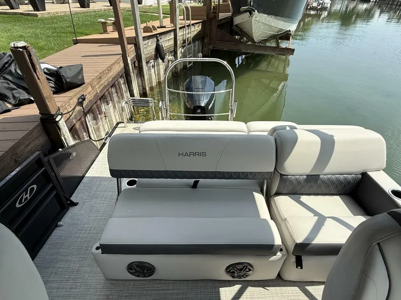 Slide: The Image of Harris Sunliner 230 2022 - 5560435