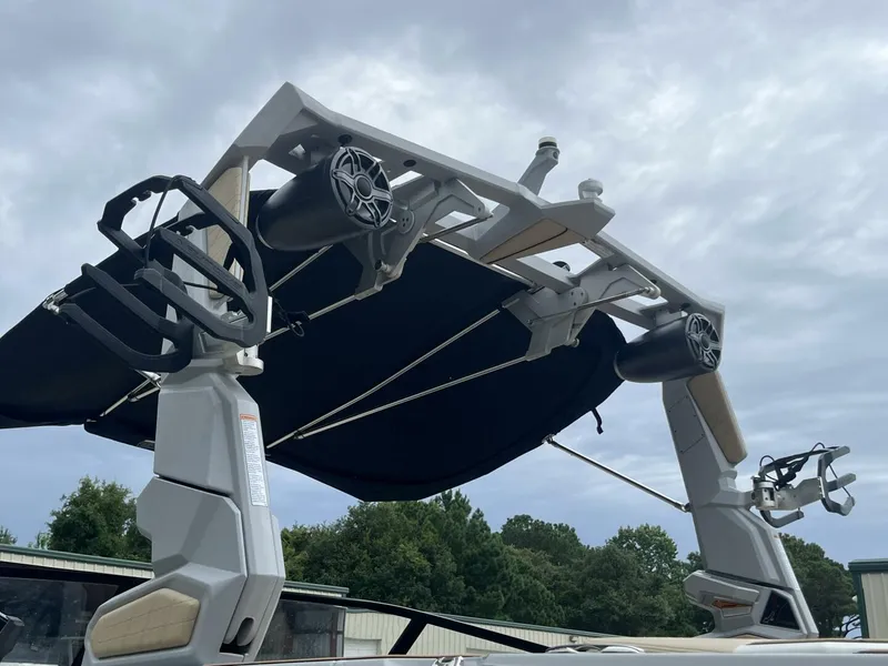 Slide: The Image of Nautique Super Air Natique G23 2022 - 5560831