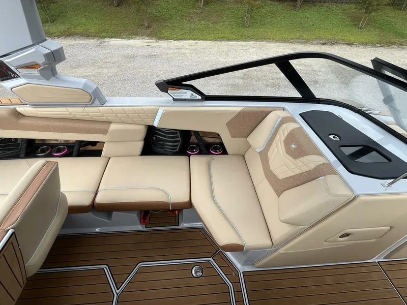 Slide: The Image of Nautique Super Air Natique G23 2022 - 5560841