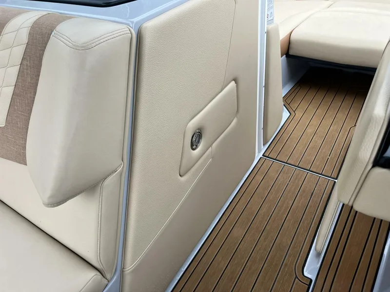 Slide: The Image of Nautique Super Air Natique G23 2022 - 5560845