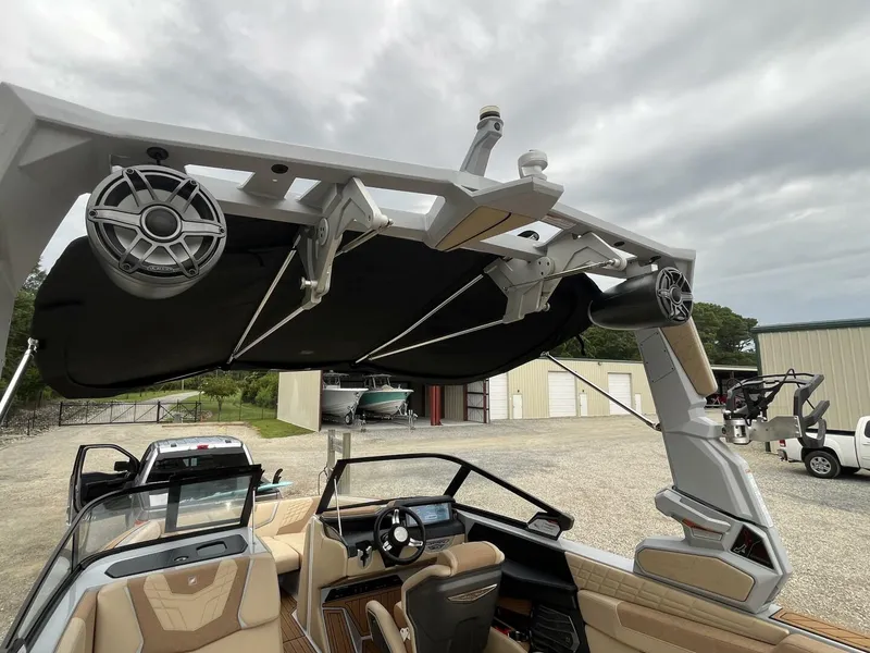 Slide: The Image of Nautique Super Air Natique G23 2022 - 5560864