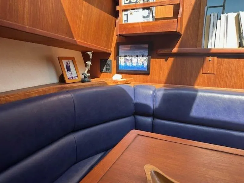 Slide: The Image of Viking 45 Convertible 1988 - 5561495