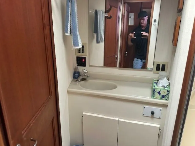 Slide: The Image of Viking 45 Convertible 1988 - 5561500