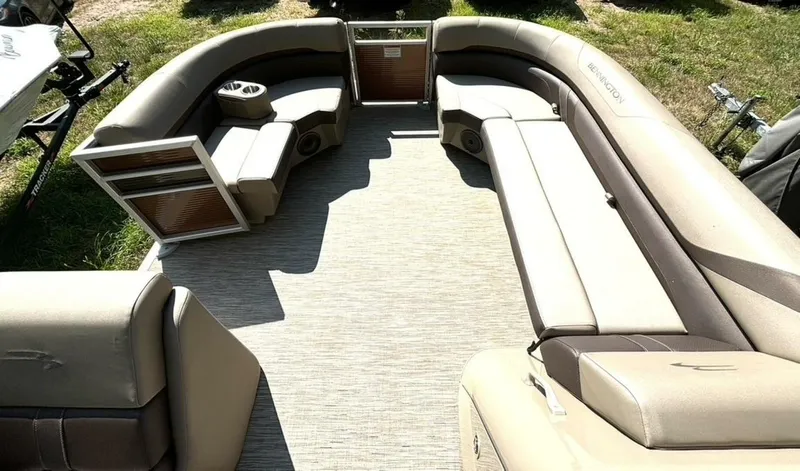 Slide: The Image of Bennington 21 SXSAPG 2023 - 5563143