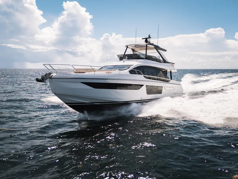 Slide: The Image of Azimut Fly 68 2026 - 5736976