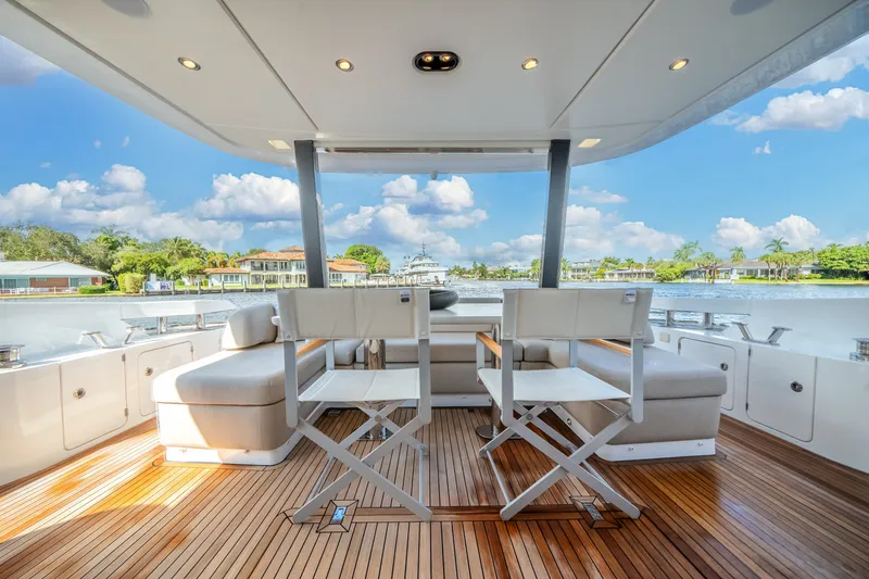 Slide: The Image of Azimut Fly 68 2026 - 5747763