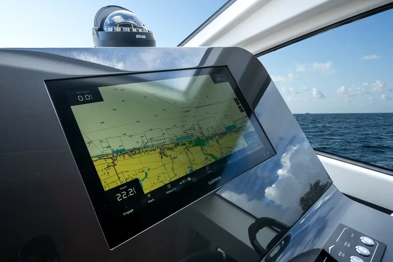 Slide: The Image of Azimut Fly 68 2026 - 5747785