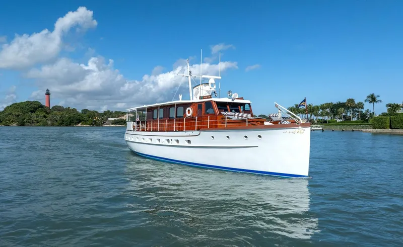 The Image of Trumpy 58 1937 - 5910072