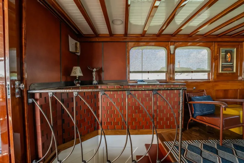 Slide: The Image of Trumpy 58 1937 - 5910086