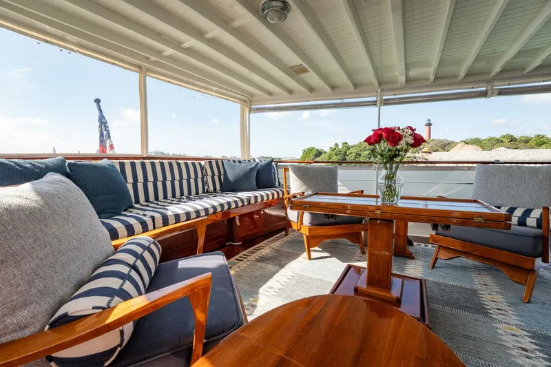 Slide: The Image of Trumpy 58 1937 - 5910080