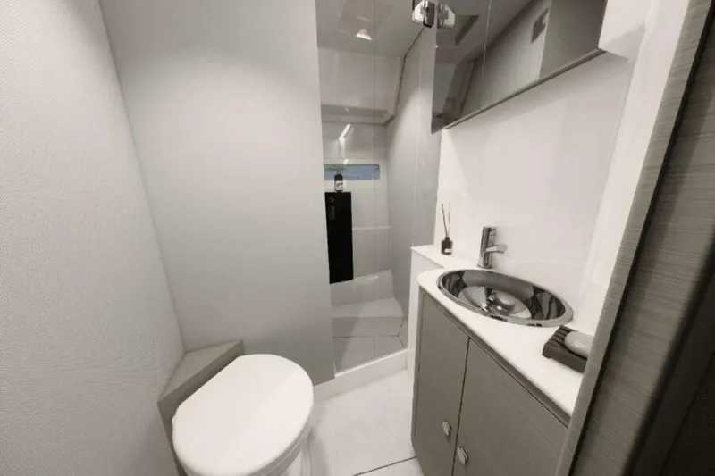 Slide: The Image of Nimbus 495 Flybridge 2025 - 5561826