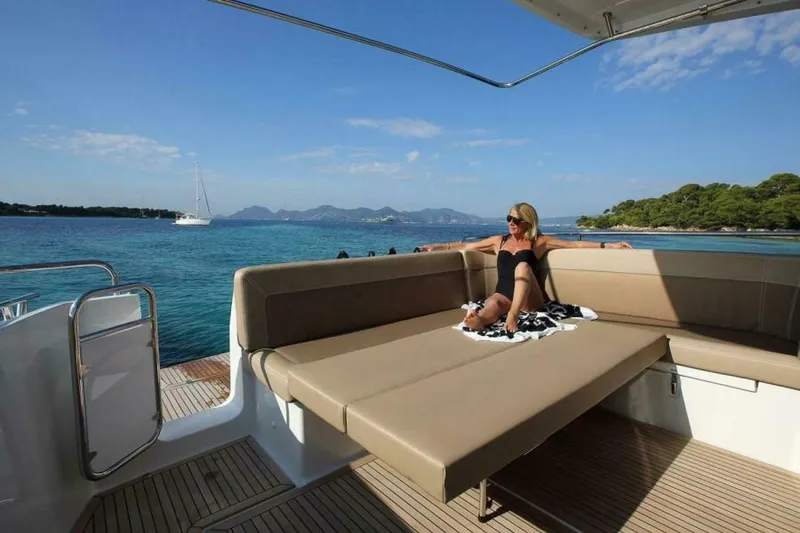 Slide: The Image of Nimbus 405 Coupé 2025 - 5561853