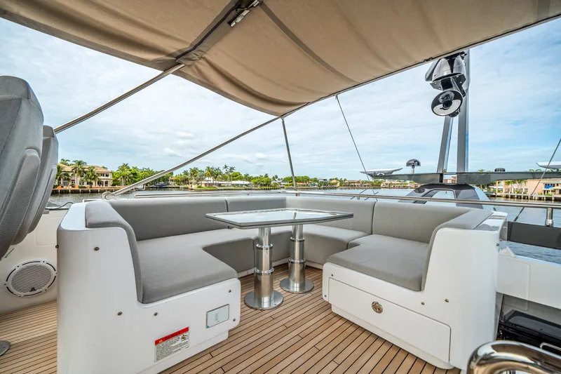 Slide: The Image of Azimut S8 2026 - 5702366