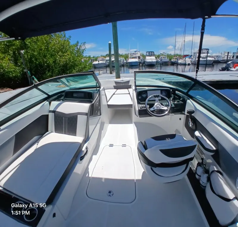 Slide: The Image of Monterey 225 2023 - 5562279