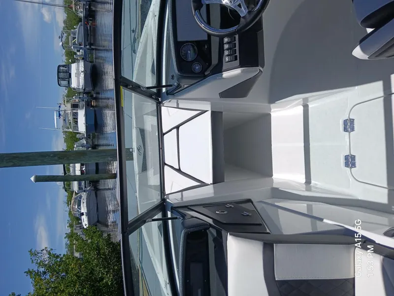 Slide: The Image of Monterey 225 2023 - 5562288