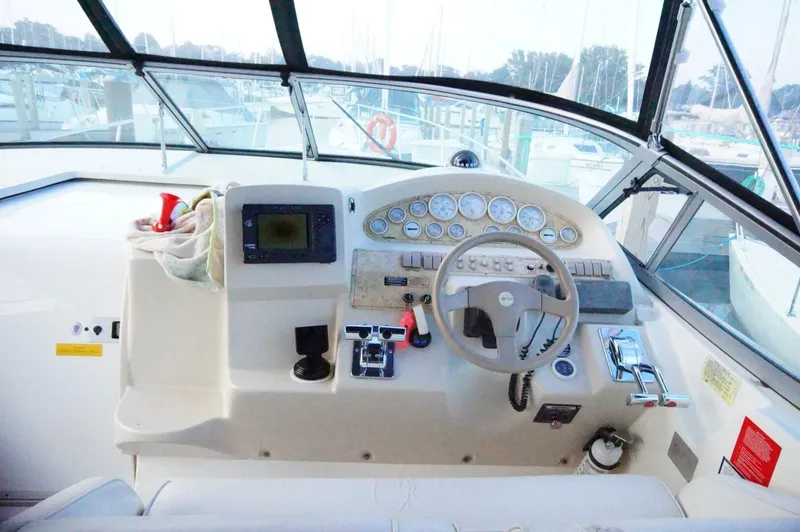 Slide: The Image of Cruisers 3375 Esprit 1997 - 5562876